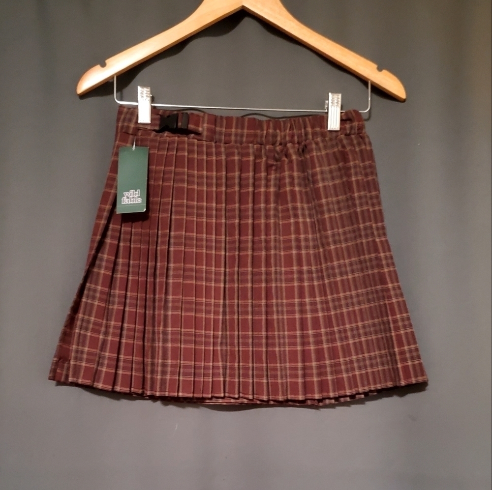 Wild Fable Red Burgundy Pleated Plaid Buckle Skirt Size XS NWT